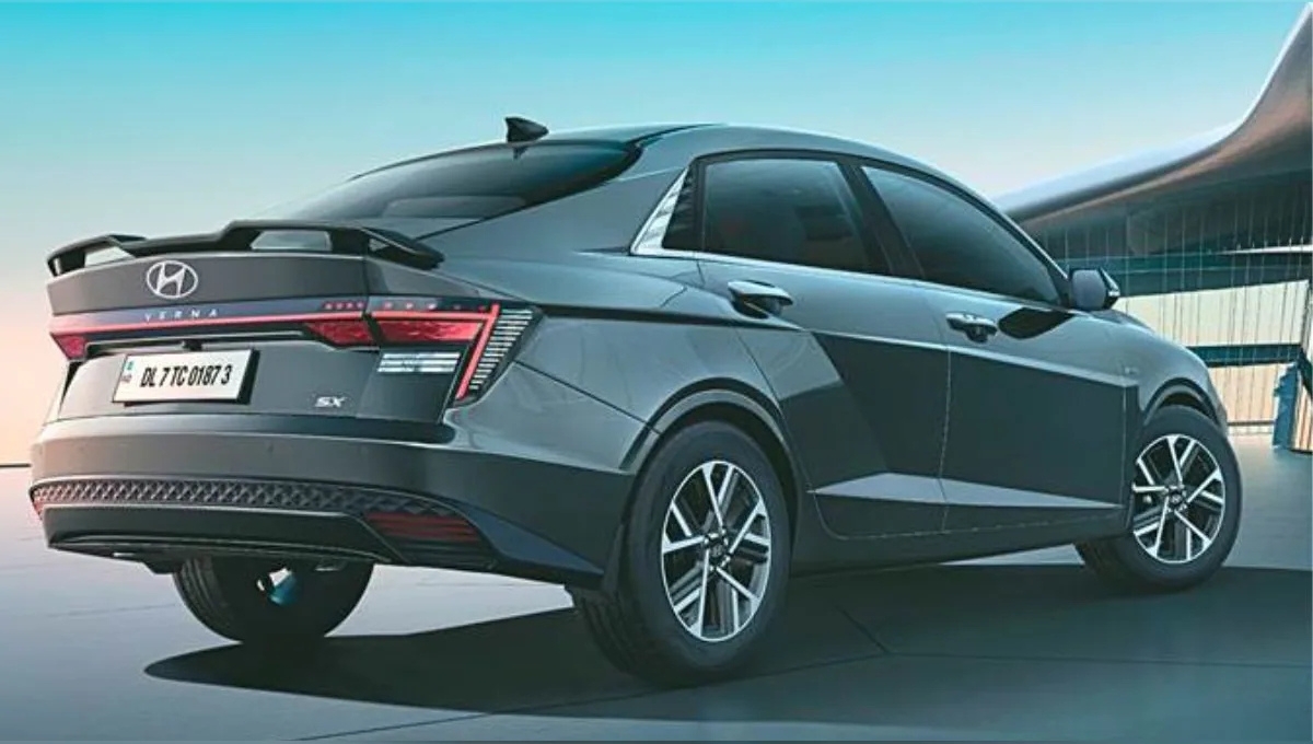 Hyundai Verna 2025: Power-Packed Sedan with 20.6 kmpl Mileage and Premium Features