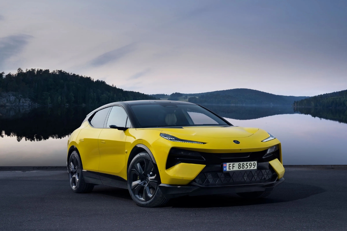 Lotus Eletre: The Ultimate 603 bhp Electric SUV with 500 km Range and Luxurious Comfort