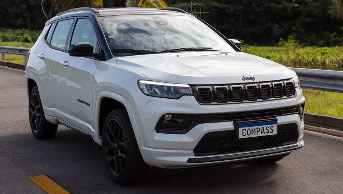 Jeep Compass 2025: Powerful Diesel Engine, Advanced Safety and Comfort Starting at ₹30 Lakh