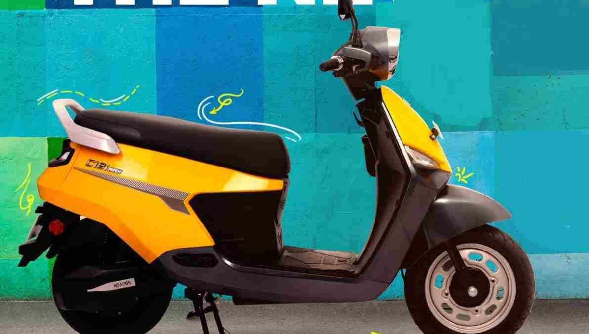 BGauss C12i Review: Lightweight Electric Scooter with 62 kmph Speed and Fast Charging under 1 Lakh