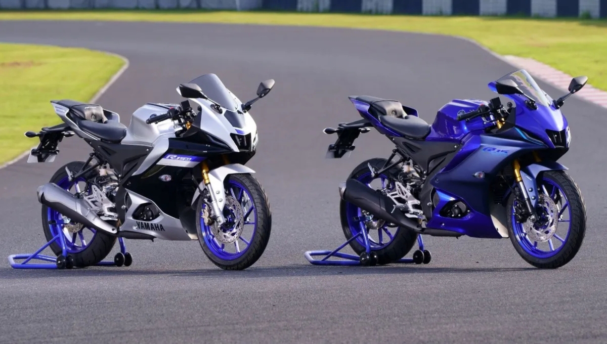 Experience Thrill with Yamaha R15 V4: 155cc Power, USD Forks, and Competitive Price Tag