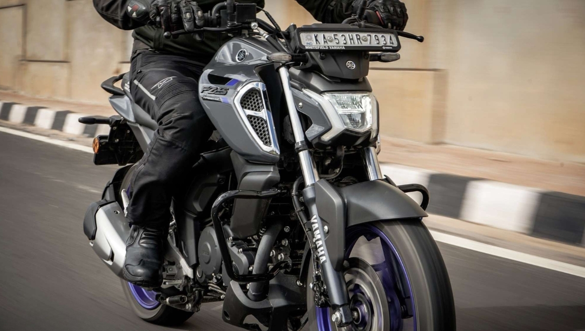 Yamaha FZS FI V4: A 149cc Urban Beast with Advanced Features Check Price and Specs