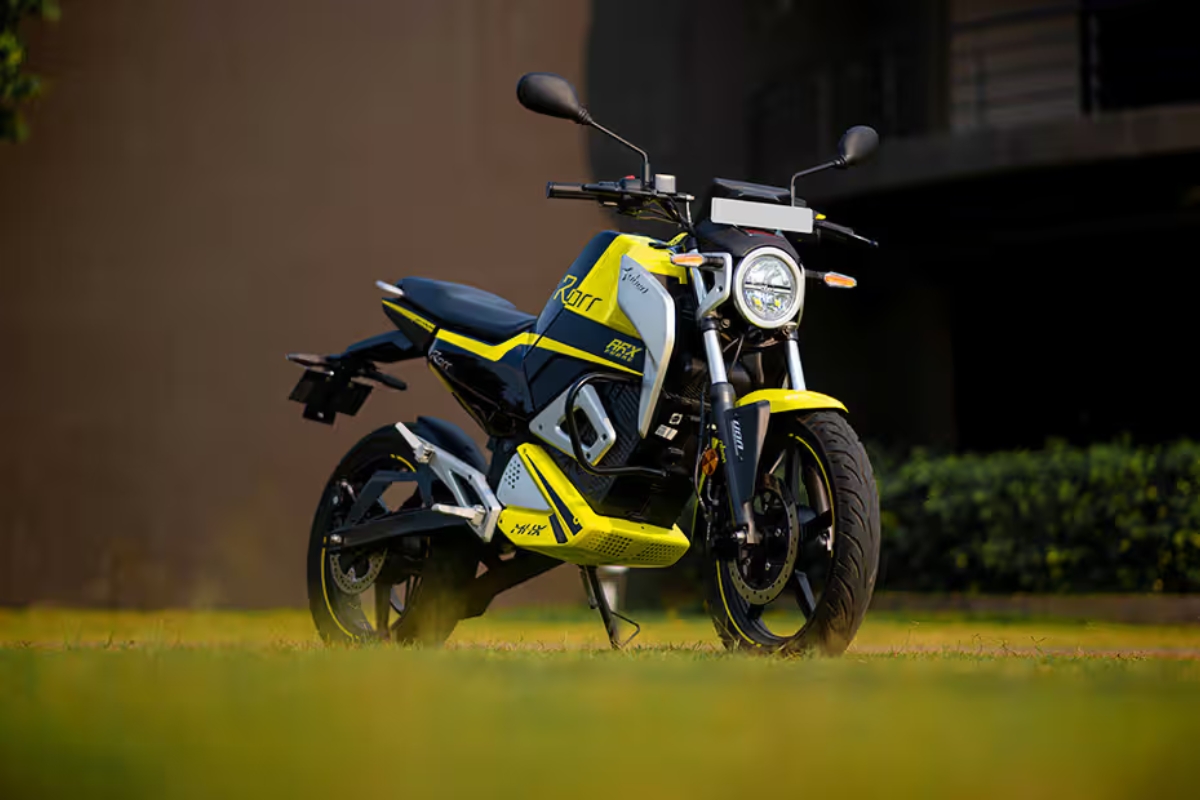 Meet Oben Rorr EZ: 7.5 kW Power, 200mm Ground Clearance and Loaded Tech at Great Price