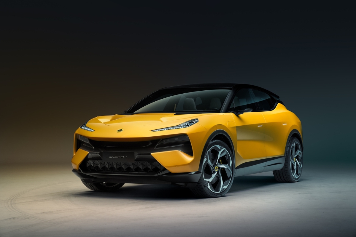 Lotus Eletre: The Ultimate 603 bhp Electric SUV with 500 km Range and Luxurious Comfort