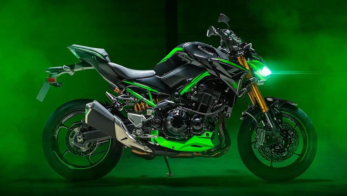 Kawasaki Z900: Power-Packed 948cc Beast with Modern Features, Priced Around 9.29 Lakh